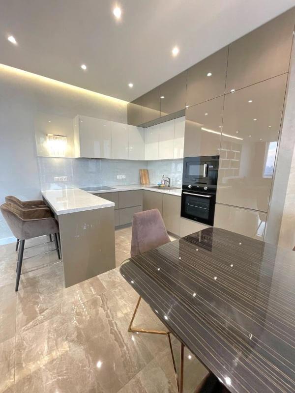 Vip Apartment 120M2 With Panoramic Windows, 22 Floor. Obolon เคียฟ ภายนอก รูปภาพ