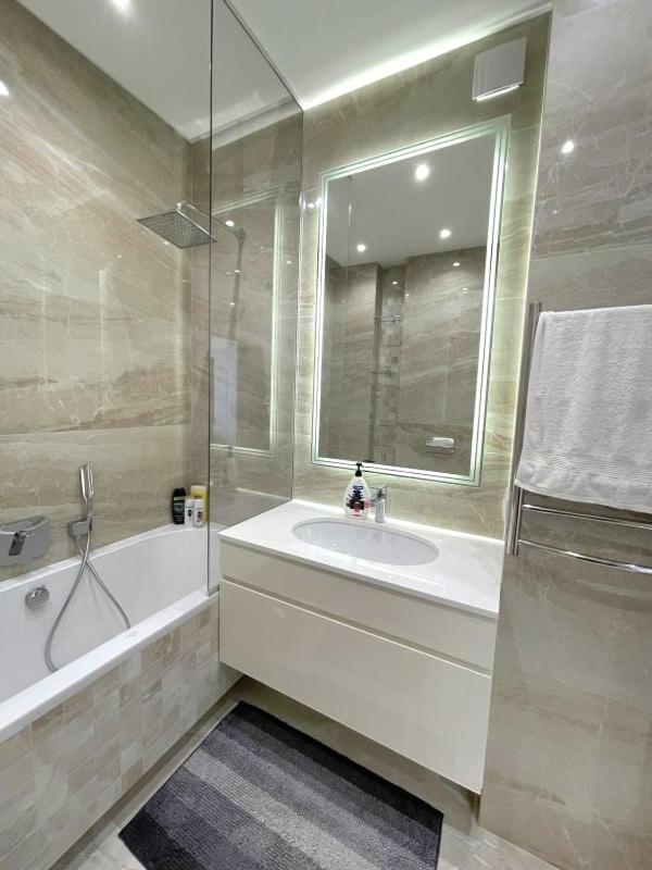 Vip Apartment 120M2 With Panoramic Windows, 22 Floor. Obolon เคียฟ ภายนอก รูปภาพ