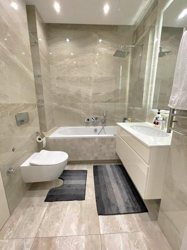 Vip Apartment 120M2 With Panoramic Windows, 22 Floor. Obolon เคียฟ ภายนอก รูปภาพ